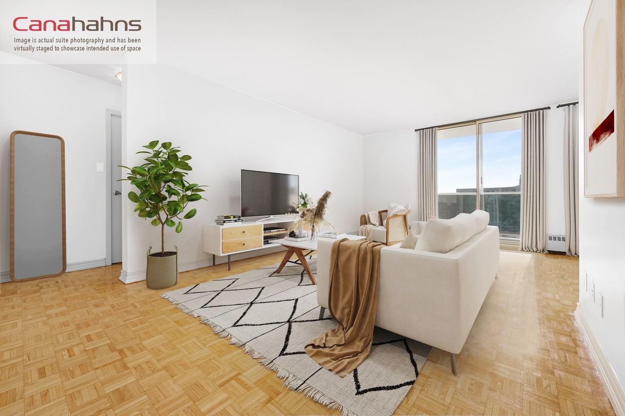 The Carillon Apartments for Rent in Mississauga - Photo 2 of 28