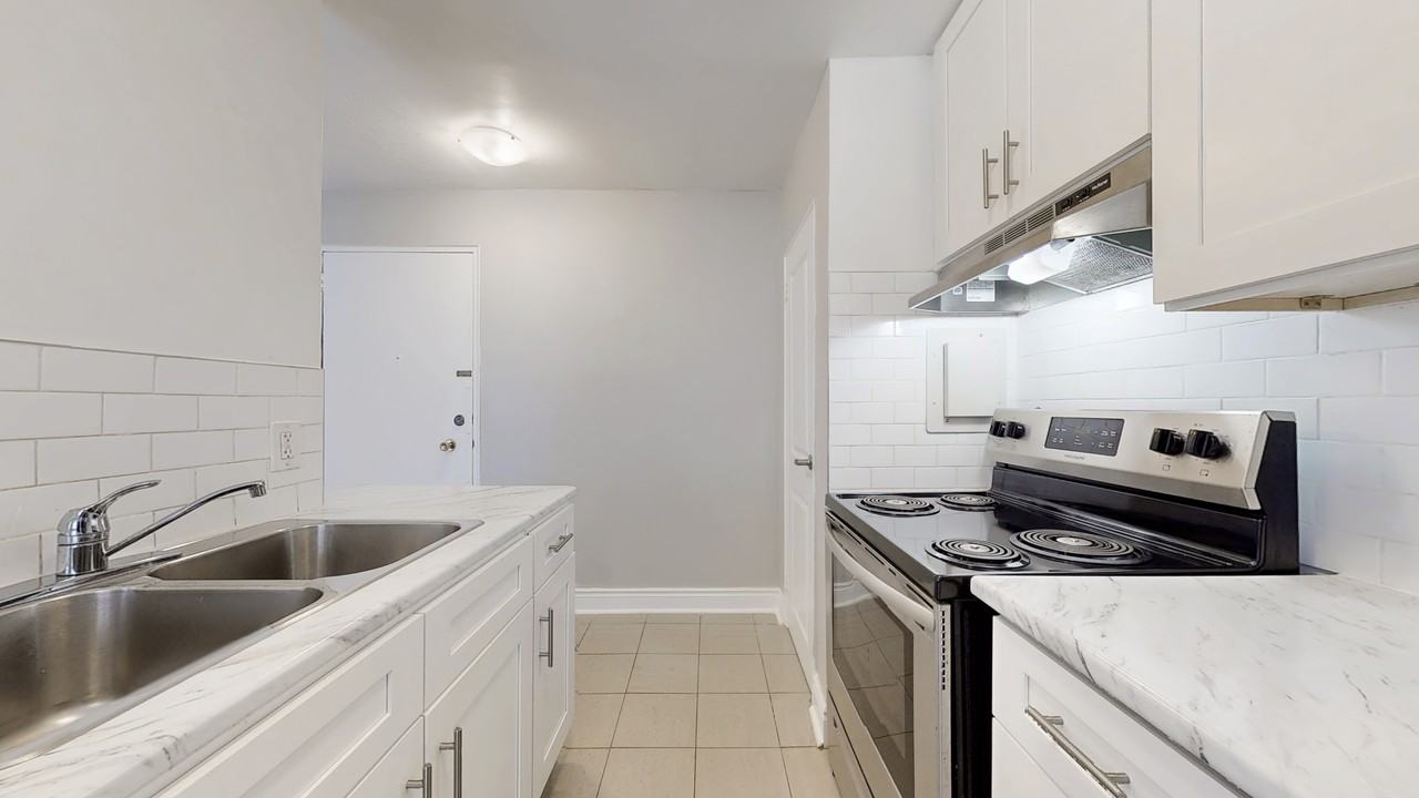 296 Grenfell Street - Photo 3 of 34