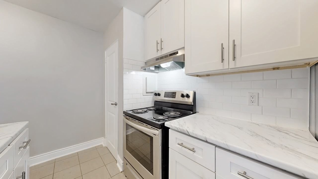 296 Grenfell Street - Photo 4 of 34