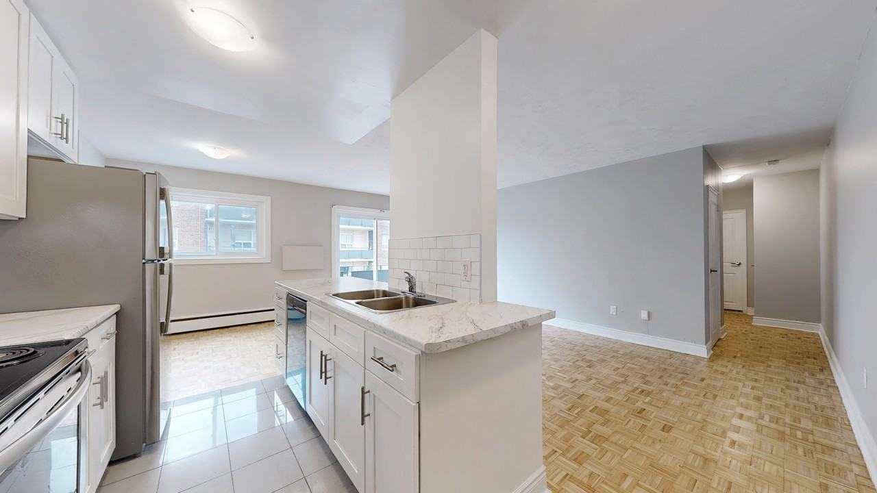 296 Grenfell Street - Photo 6 of 34