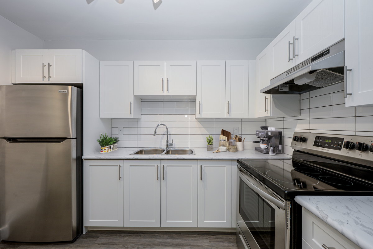 120 Torresdale Avenue - Photo 4 of 18