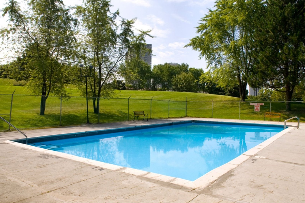 300 Antibes Drive - Photo 4 of 21