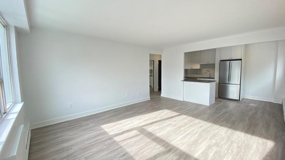 66 Spadina Road - Photo 4 of 27