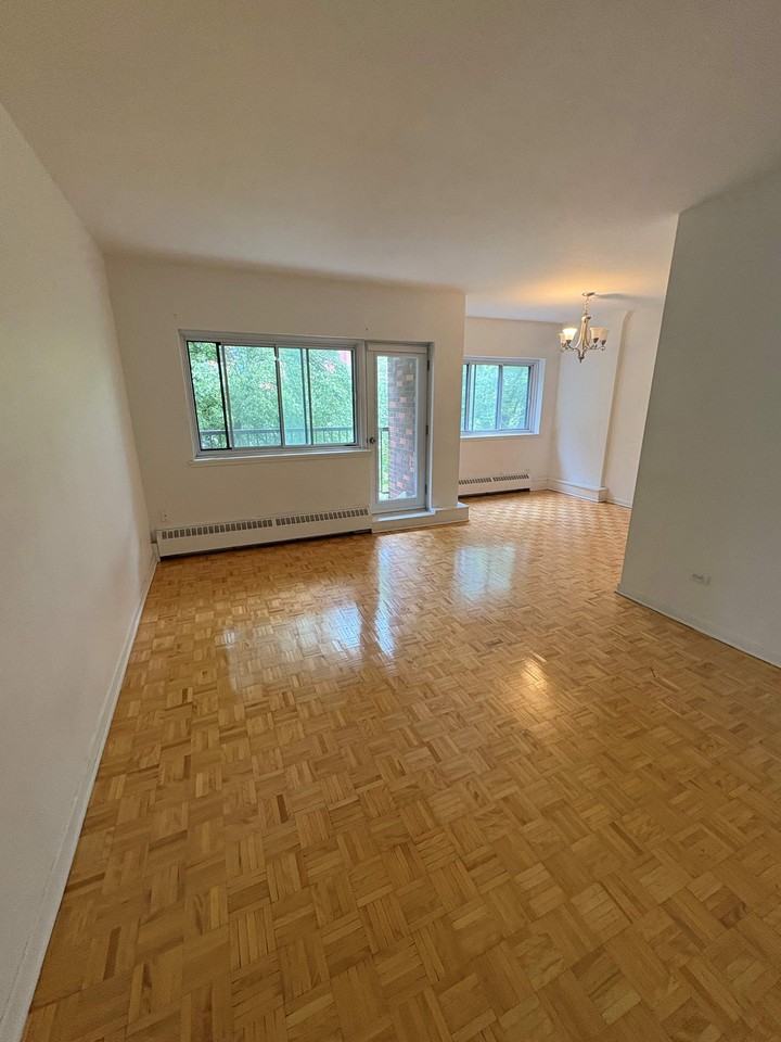 1615 Jules-Poitras - Photo 3 of 33