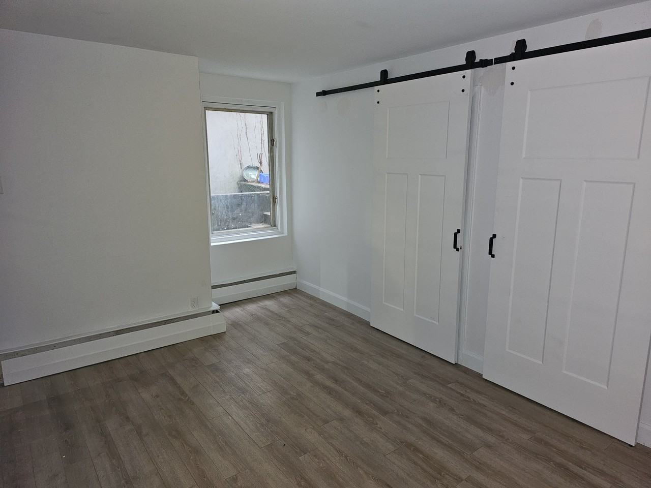 6305, de la Roche - Photo 3 of 17