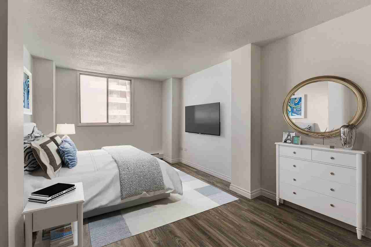 Riverside Towers - Photo 5 of 10