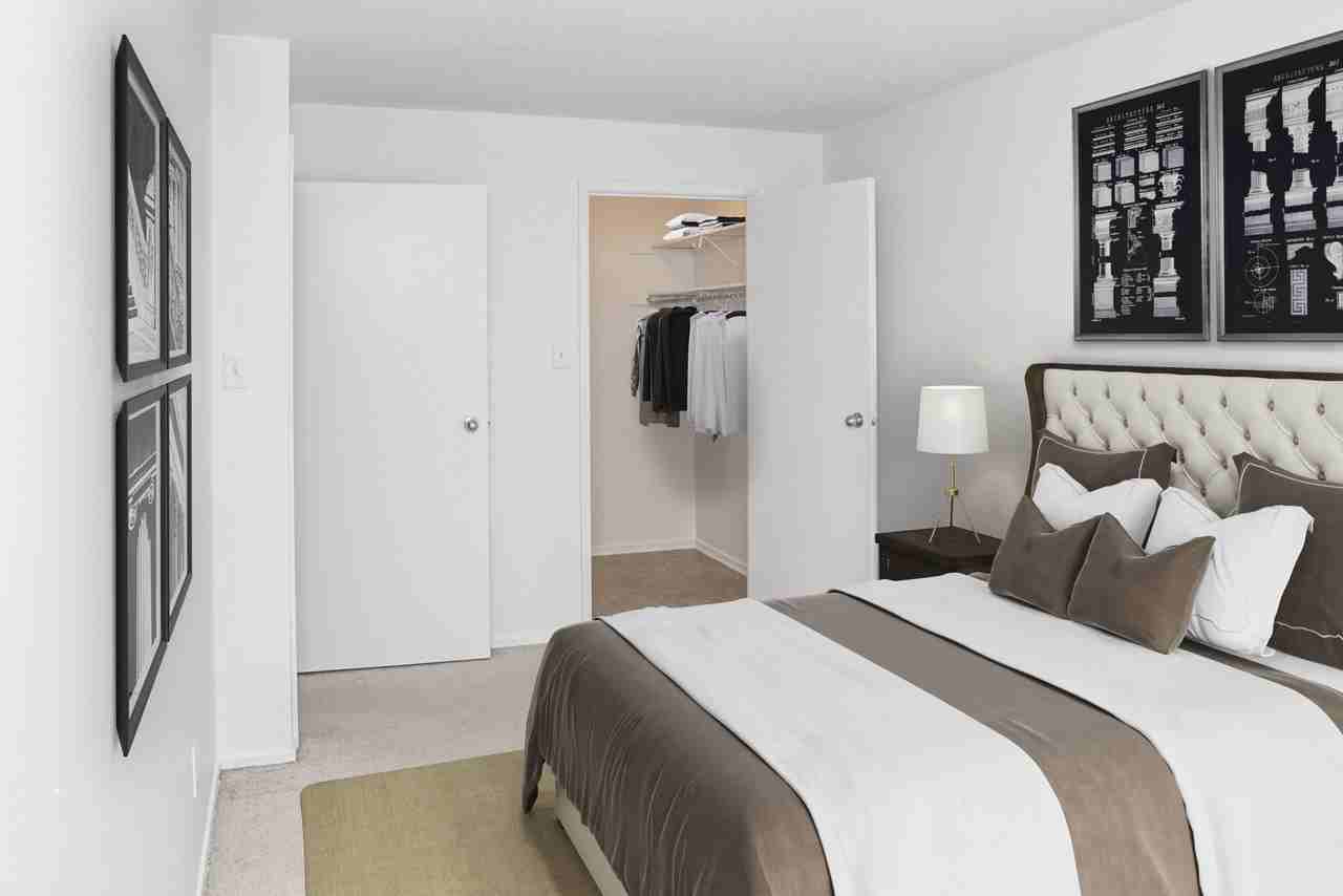 252/256 St Andrews Apartments - Photo 7 of 20