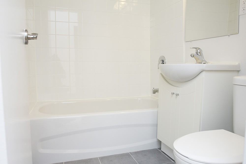 27 Thorncliffe Park Apartments - Photo 6 of 6