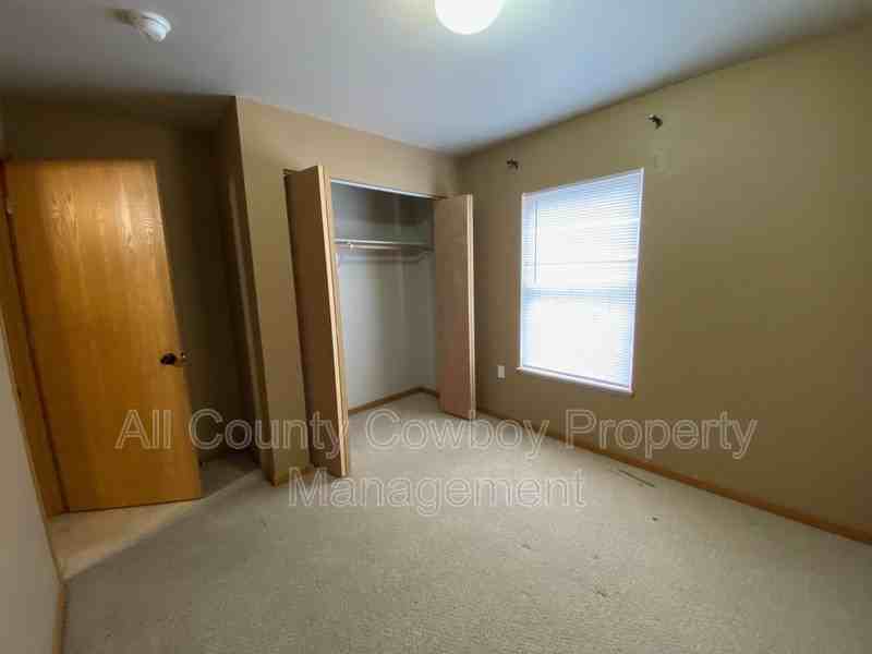 621 Mitchell St #5 - Photo 4 of 9