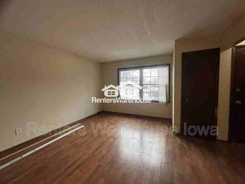 4122 77th Street Cir - Photo 2 of 9