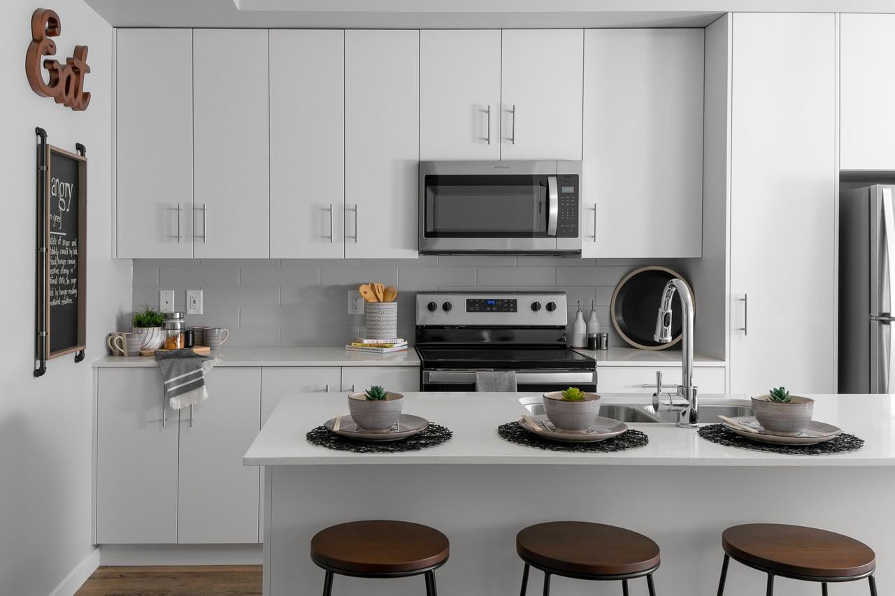 TRIO - Photo 3 of 12