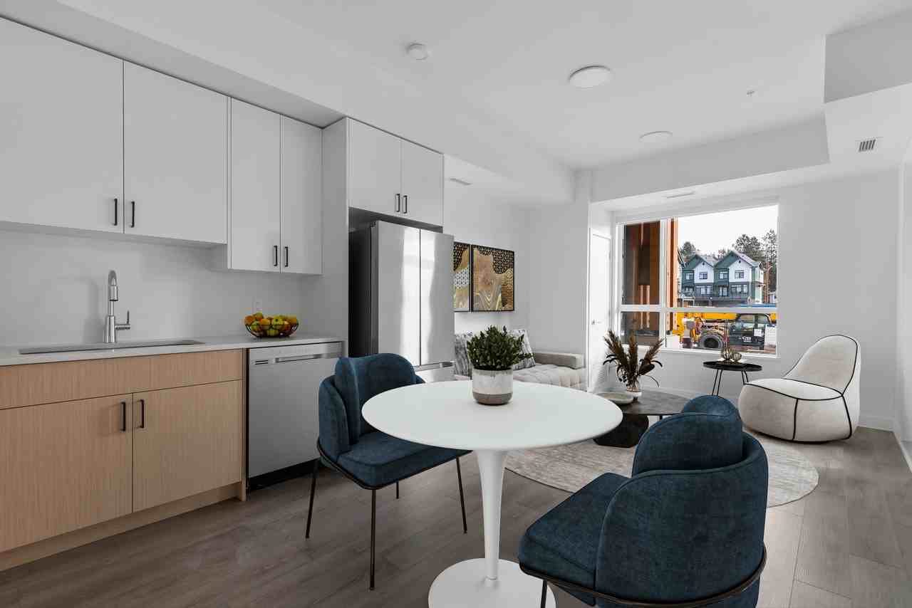 Knox Village - Photo 6 of 11