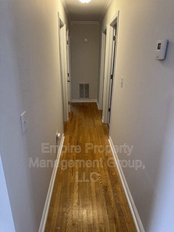 103 Yorkshire Dr - Photo 4 of 8