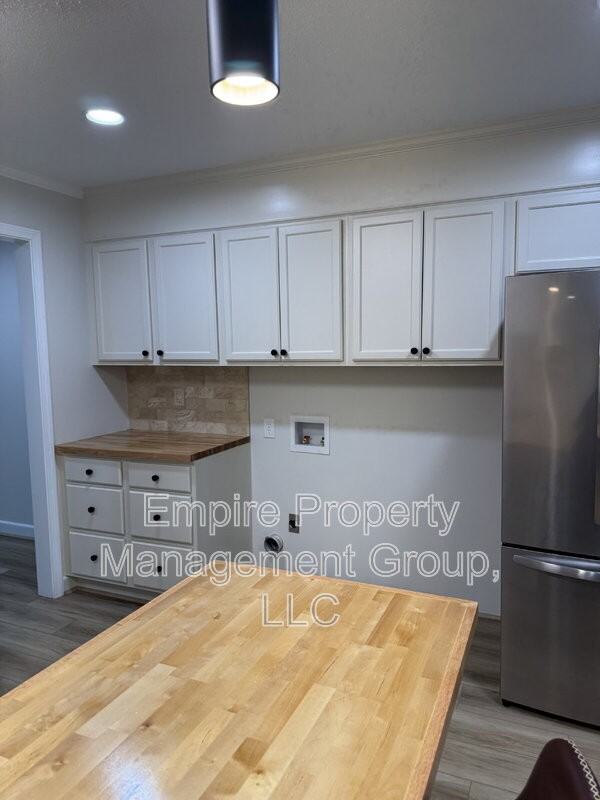 1700 Dalloz Rd #D - Photo 7 of 11