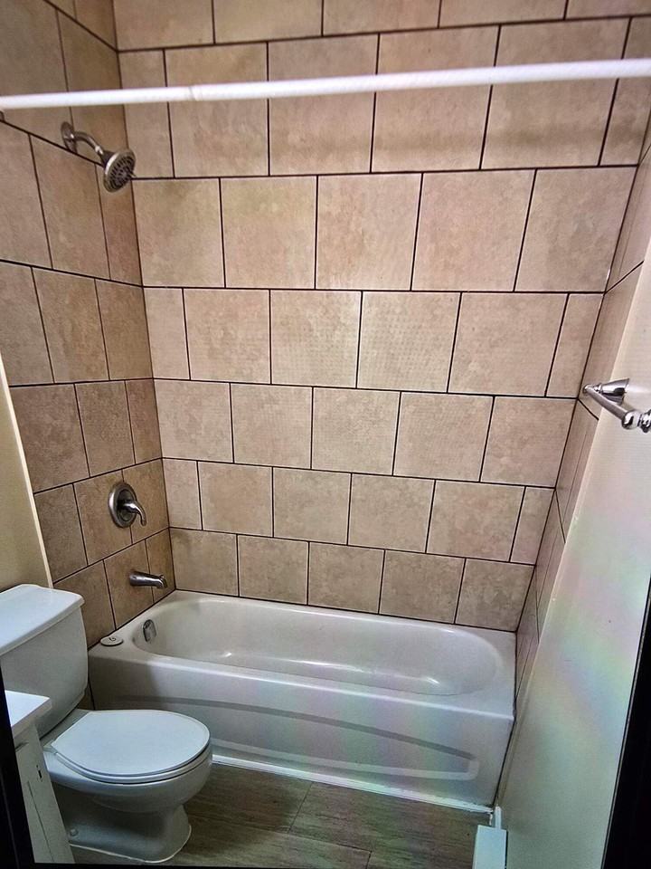 754 Laflin - Photo 3 of 29