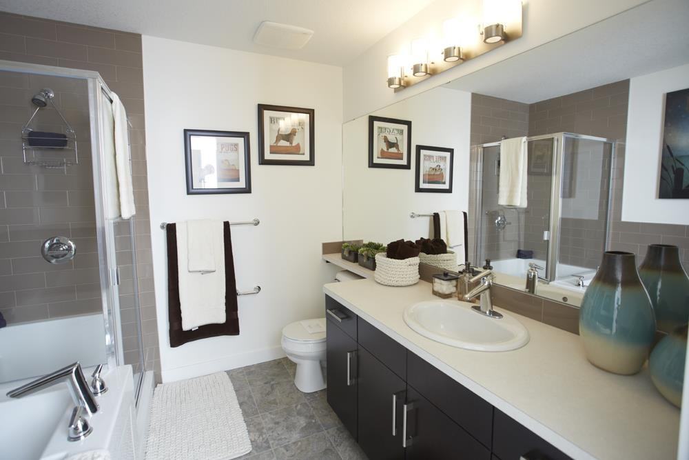 Carlton Royale Apartments - Photo 5 of 19