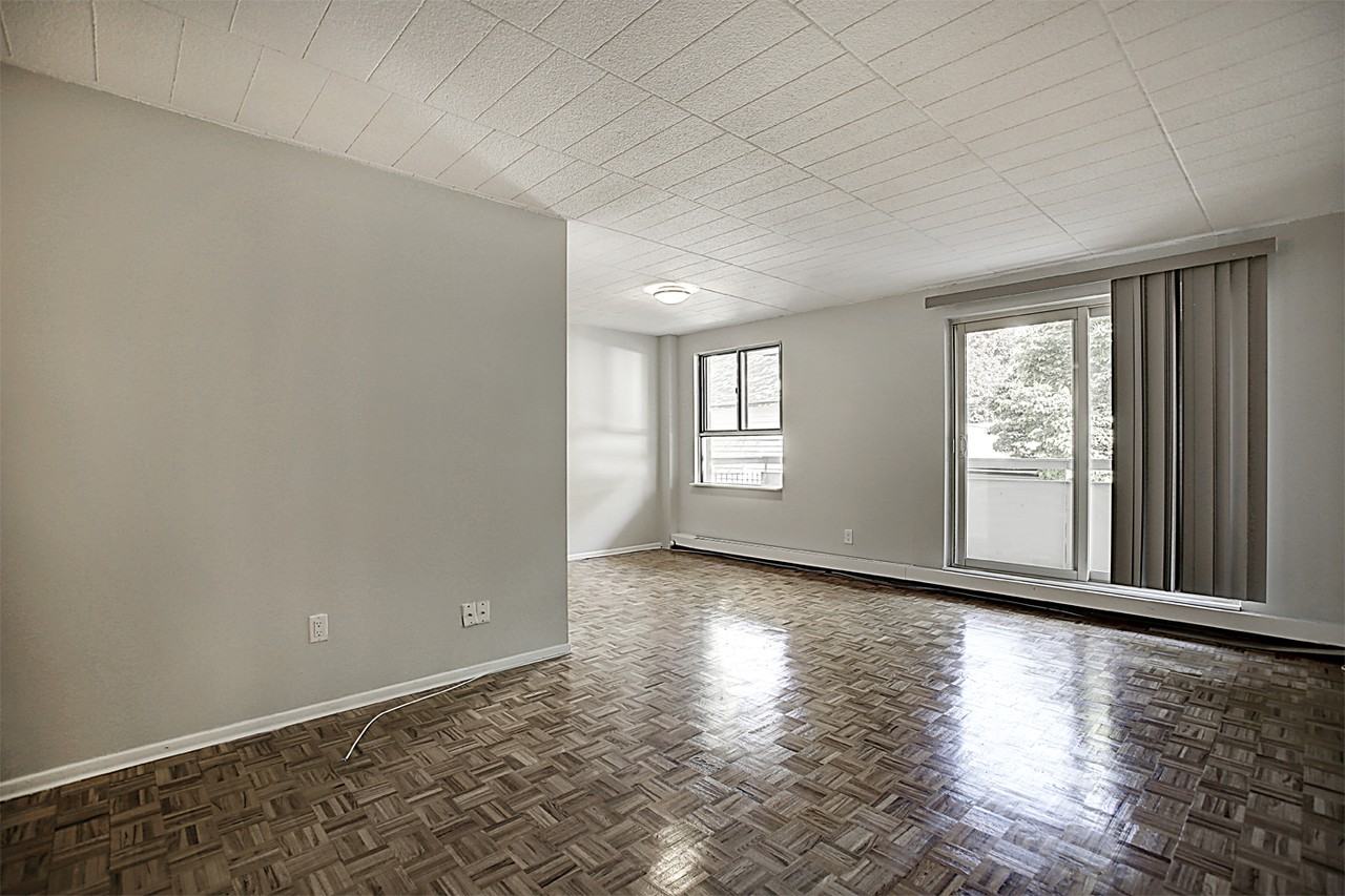 263 Millard Street - Photo 4 of 10