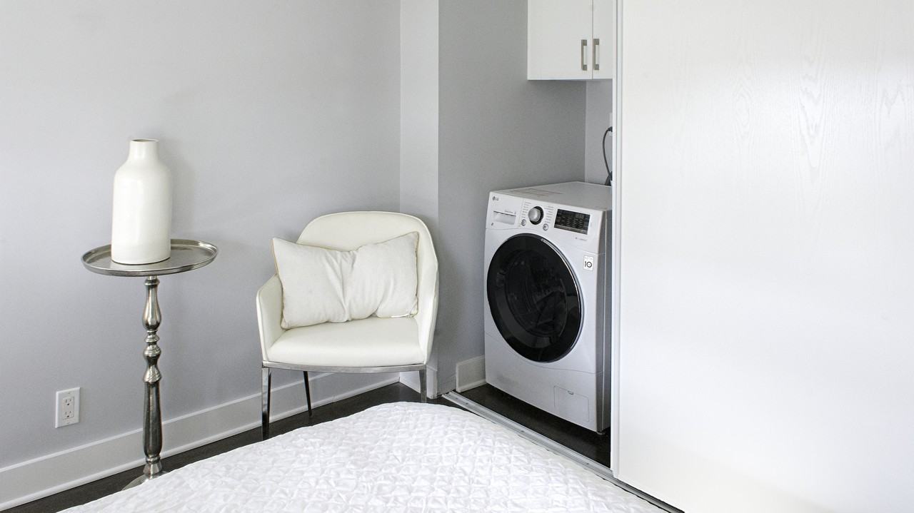 420 Gilmour Street - Photo 7 of 23