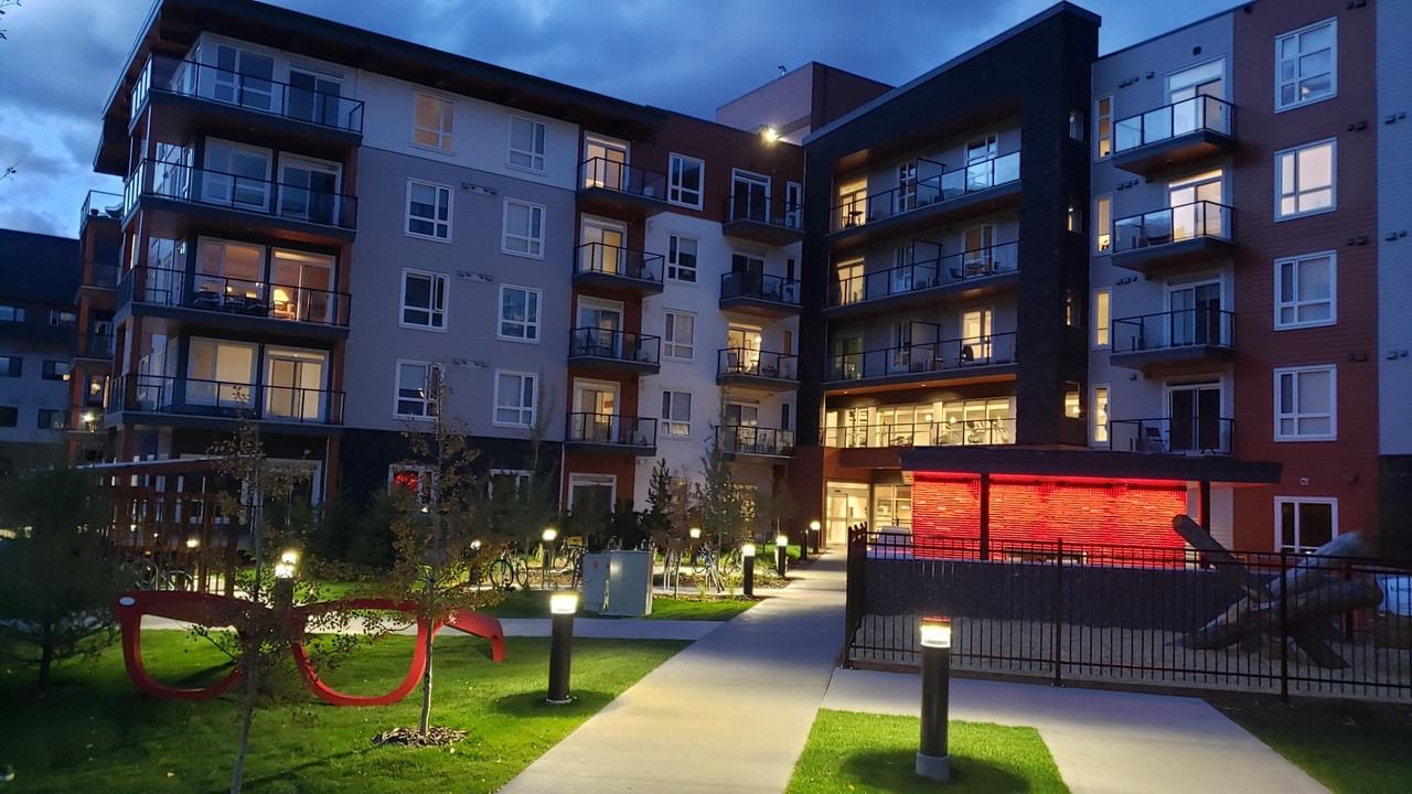 VUE Canmore - Photo 4 of 18