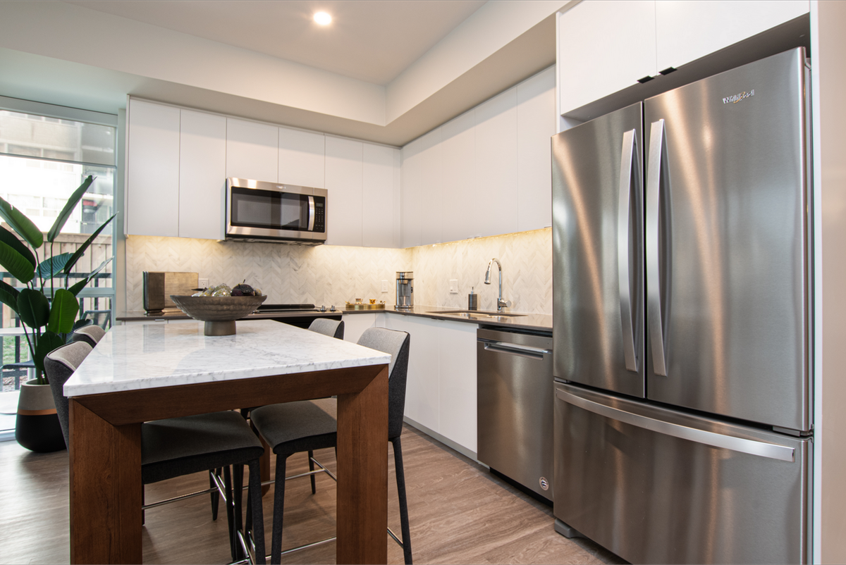 2475 Hurontario Street - Photo 2 of 21