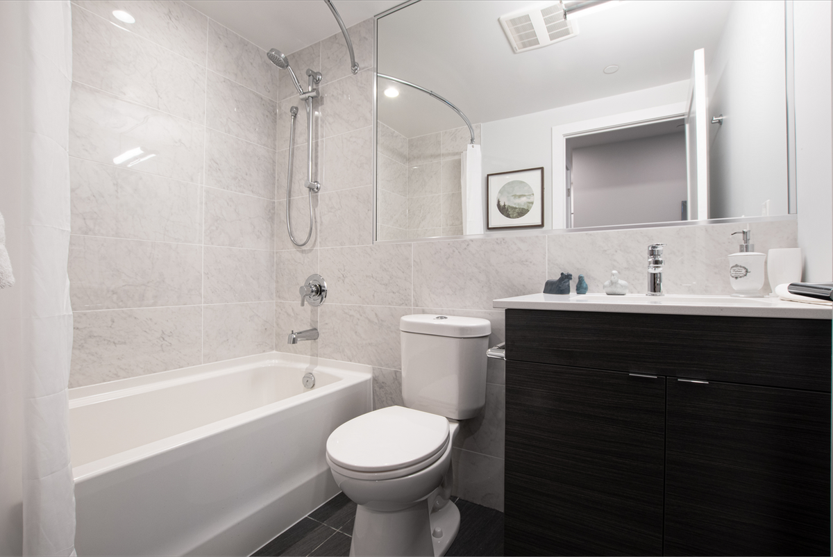 2475 Hurontario Street - Photo 6 of 21