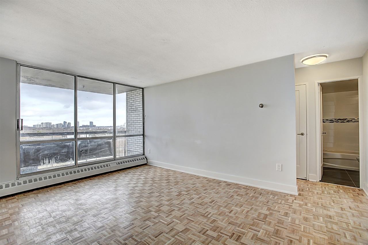 186 Church Street, East - Photo 4 of 19