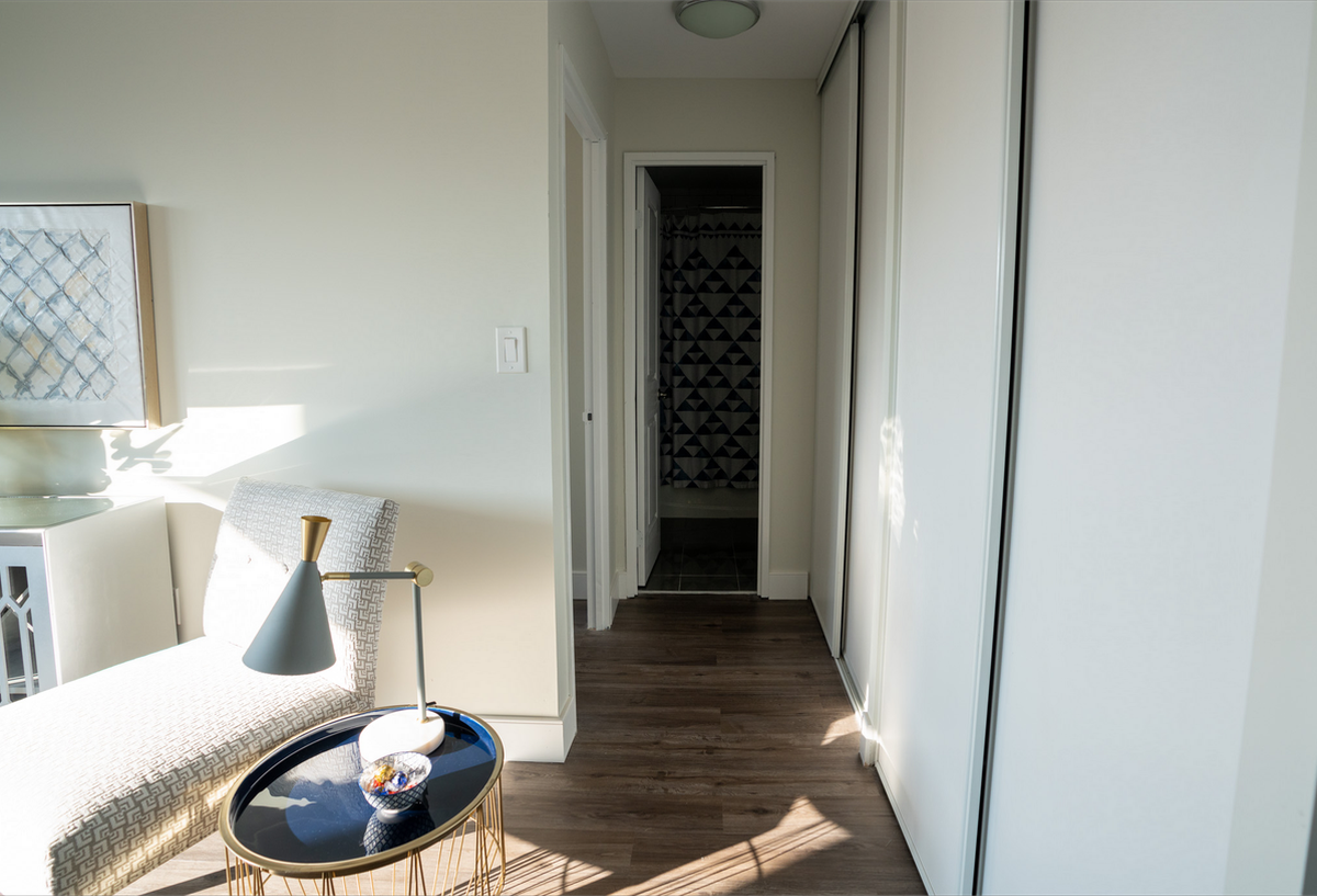 700-710 Sir John A. MacDonald Blvd. - Photo 7 of 10