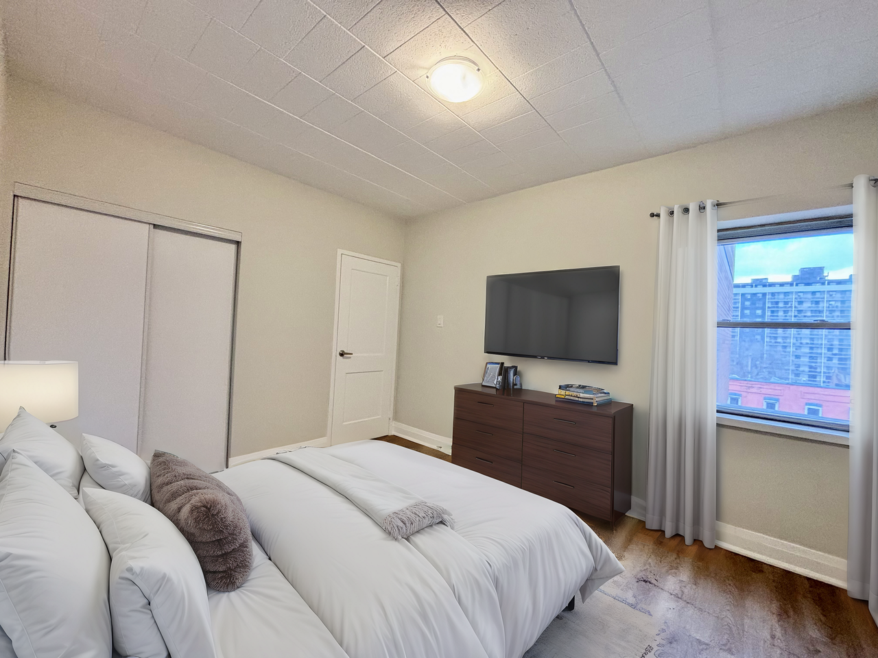 255 King Street West - Photo 7 of 16