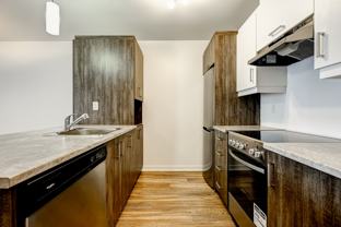 173 Boulevard Armand-Frappier - Photo 1 of 1