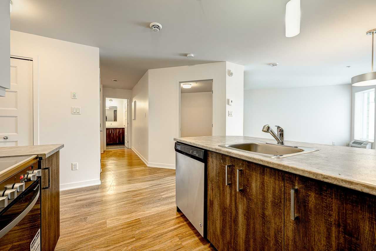 173 Boulevard Armand-Frappier - Photo 5 of 16