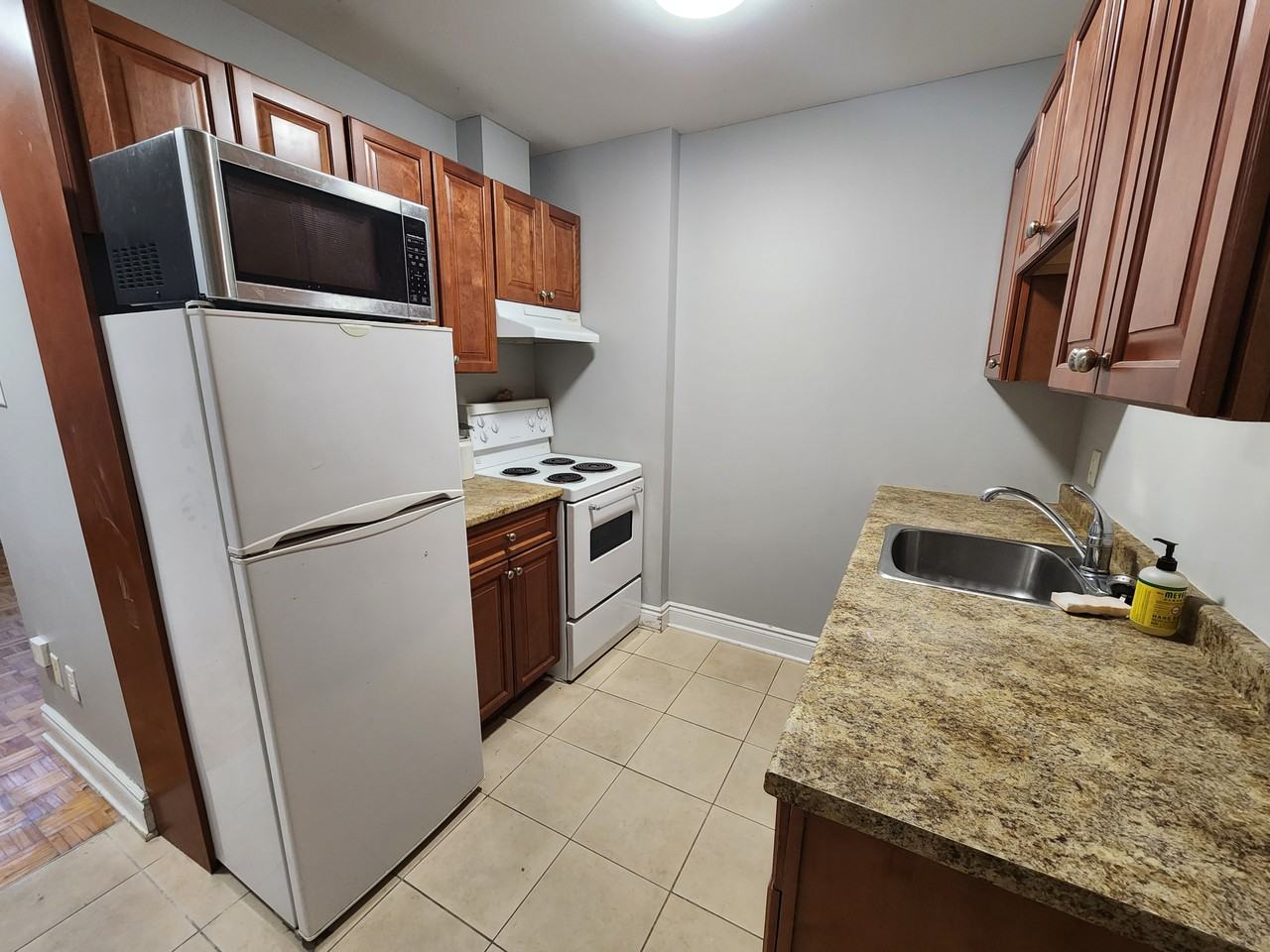 315 Nelson - Photo 3 of 11