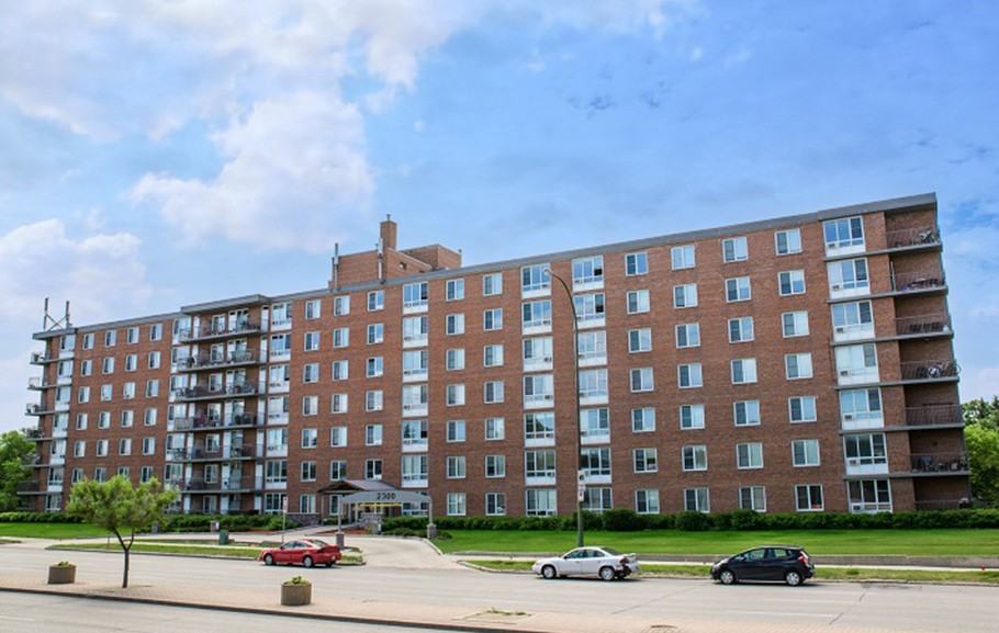 Park Towers - Photo 2 of 10