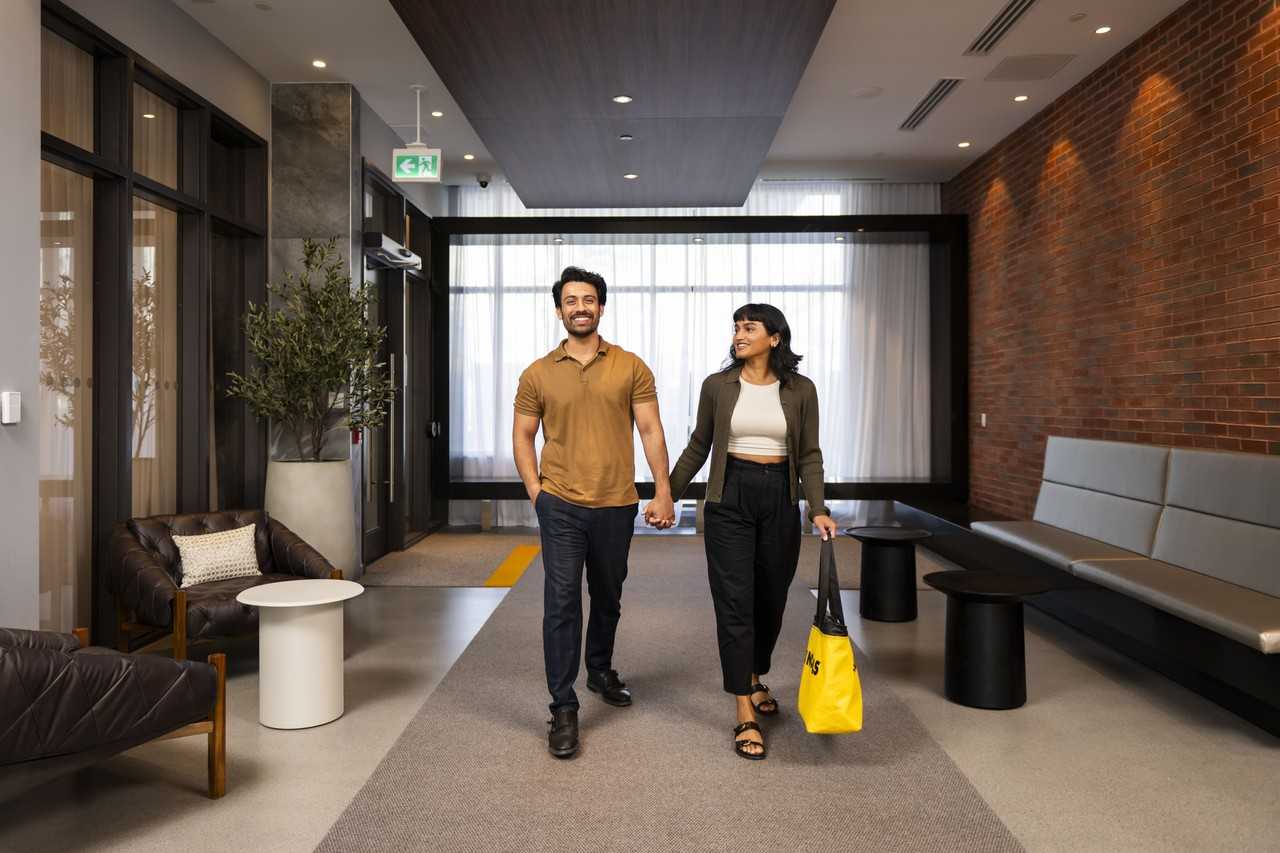 Uniti - Photo 2 of 38