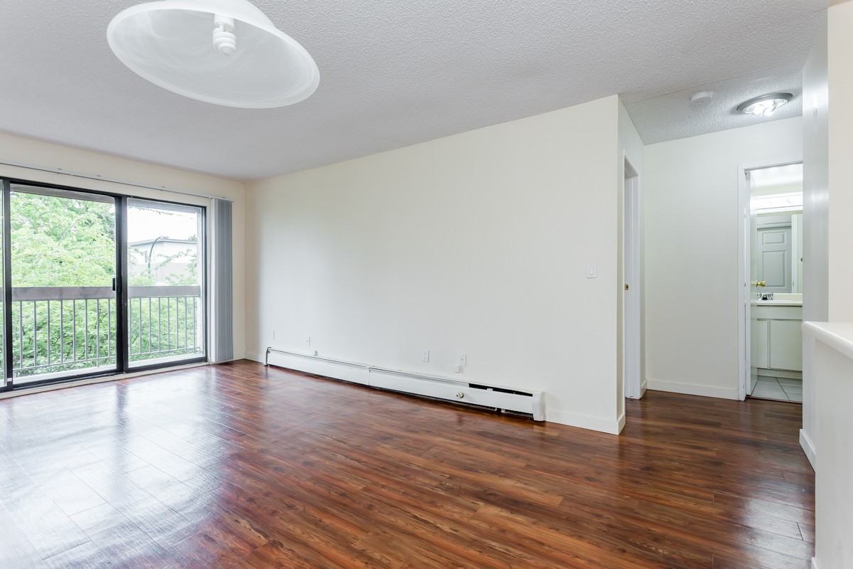 Sandringham Apartments - Photo 4 of 10