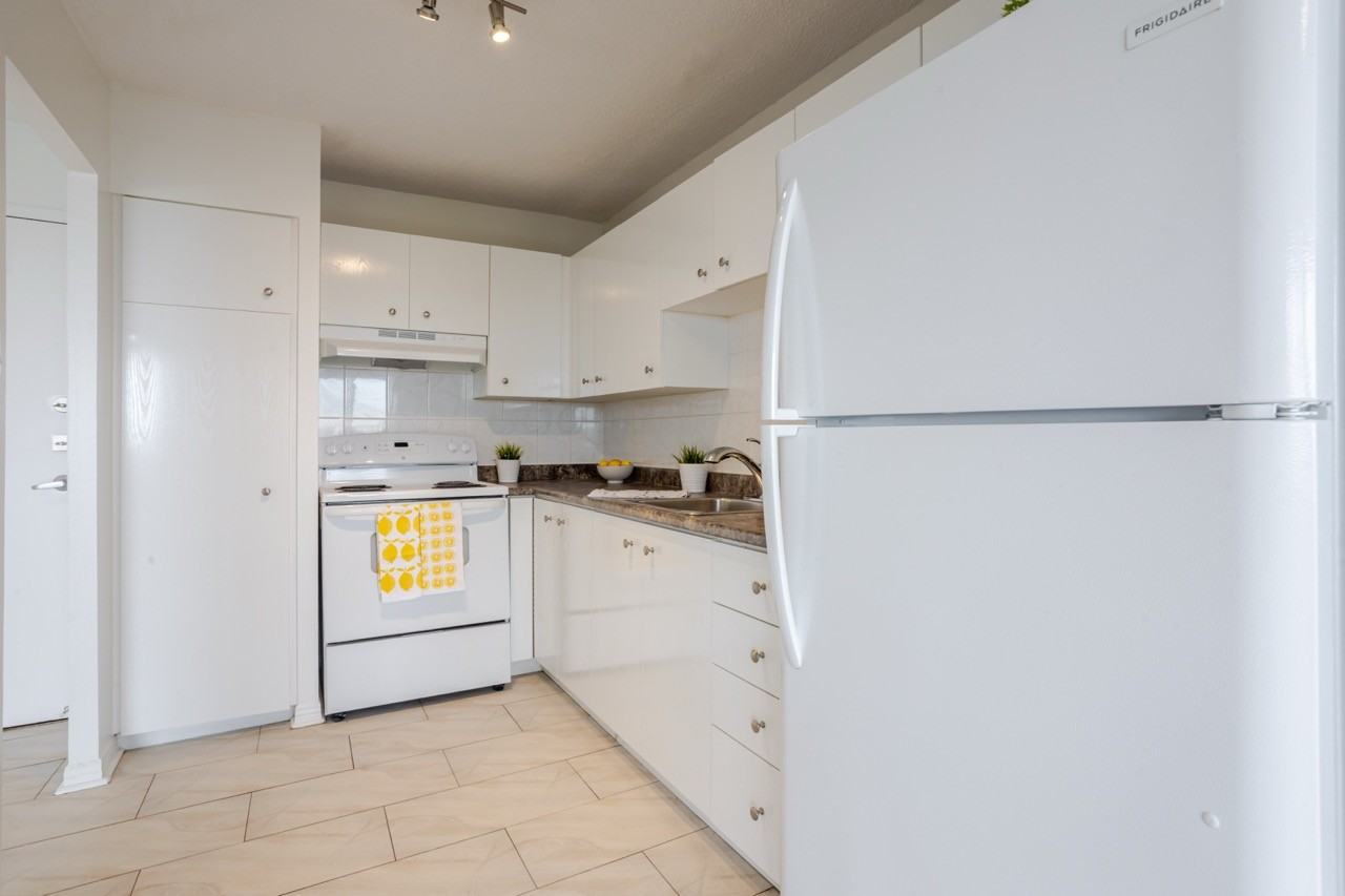 135 Place De La Côte-Vertu — photo 2