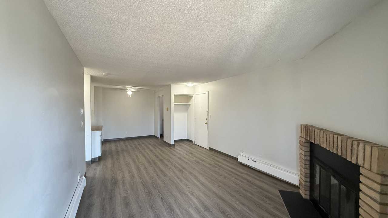 Castleview - Photo 6 of 40