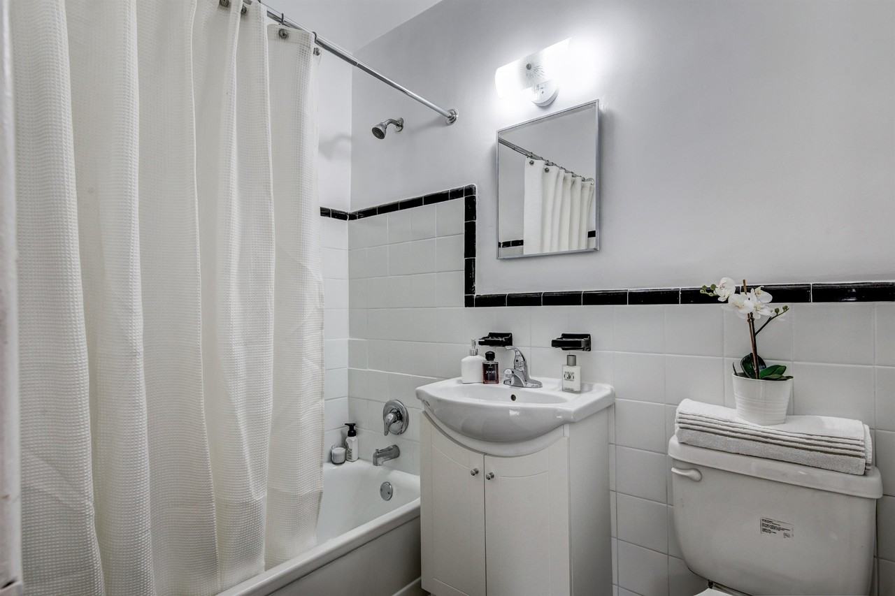 The Continental (510 Dawes Road) - Photo 5 of 11