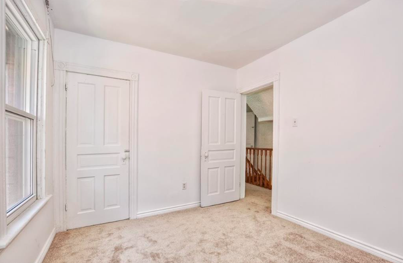 59 Strathcona Avenue, Rooms for Rent - Photo 6 of 10