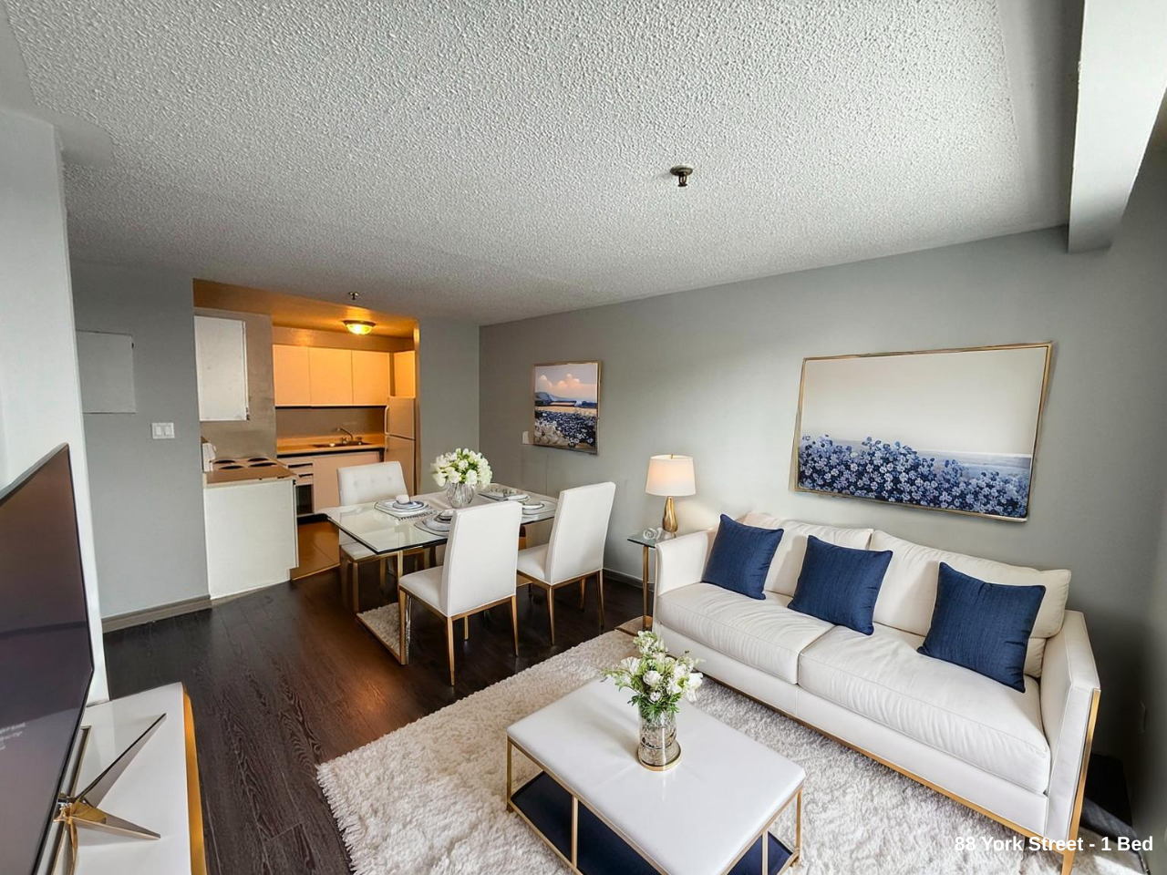 York Apartments - Photo 6 of 17