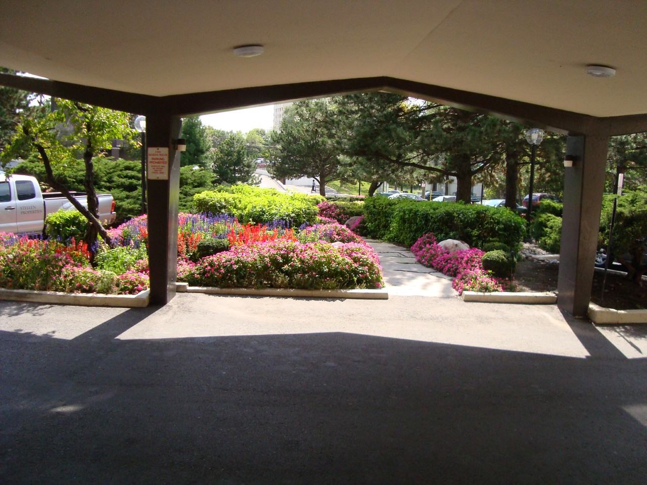 34 Leith Hill Rd - Photo 4 of 24