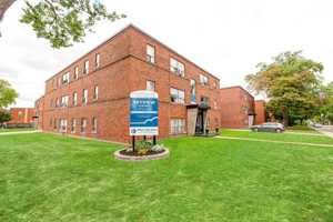 featured image of 47 Strathcona Ave N