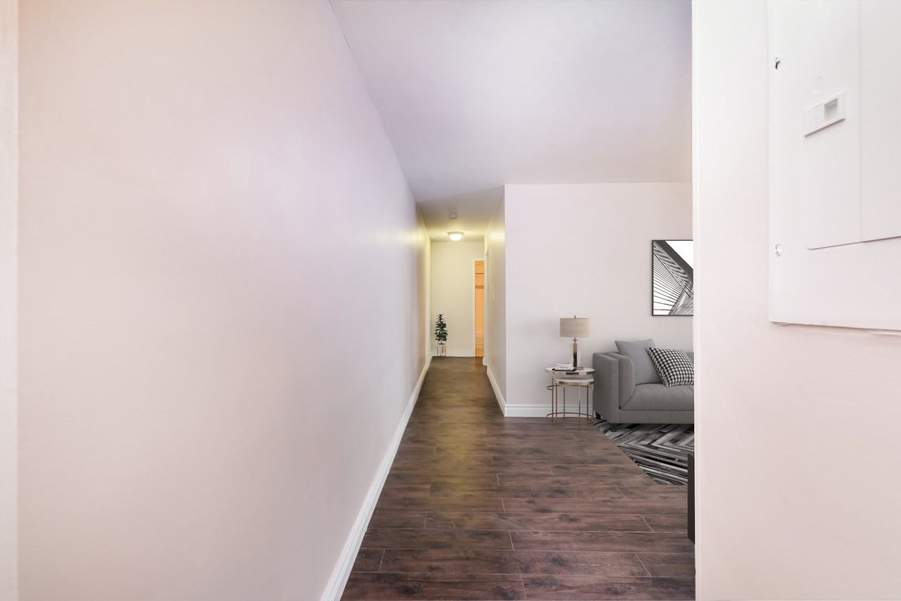 Ford Manor Apartments - Photo 5 of 18