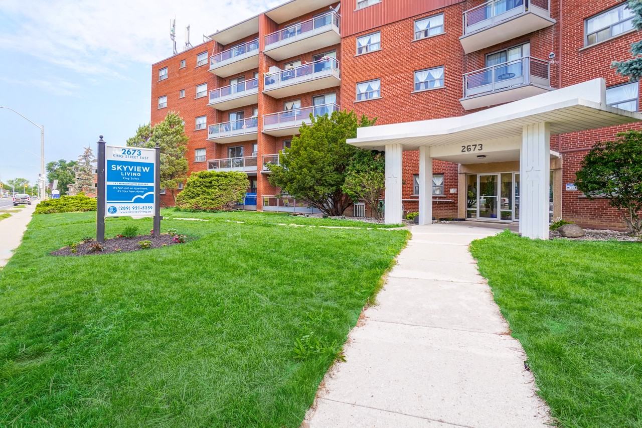 King Suites - Photo 2 of 18