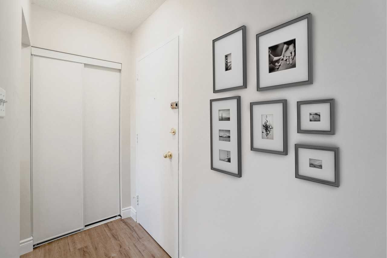 King Suites - Photo 4 of 18