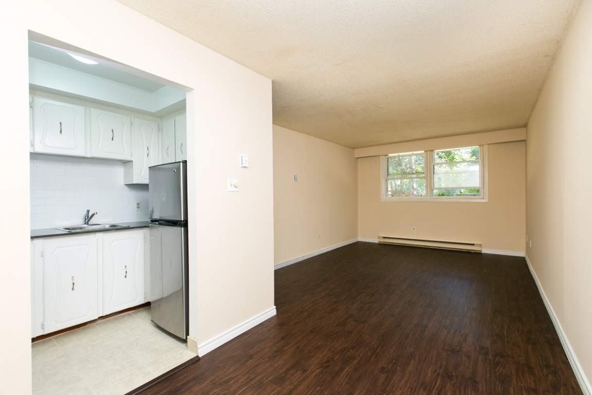 1025 King Street East - Photo 4 of 12