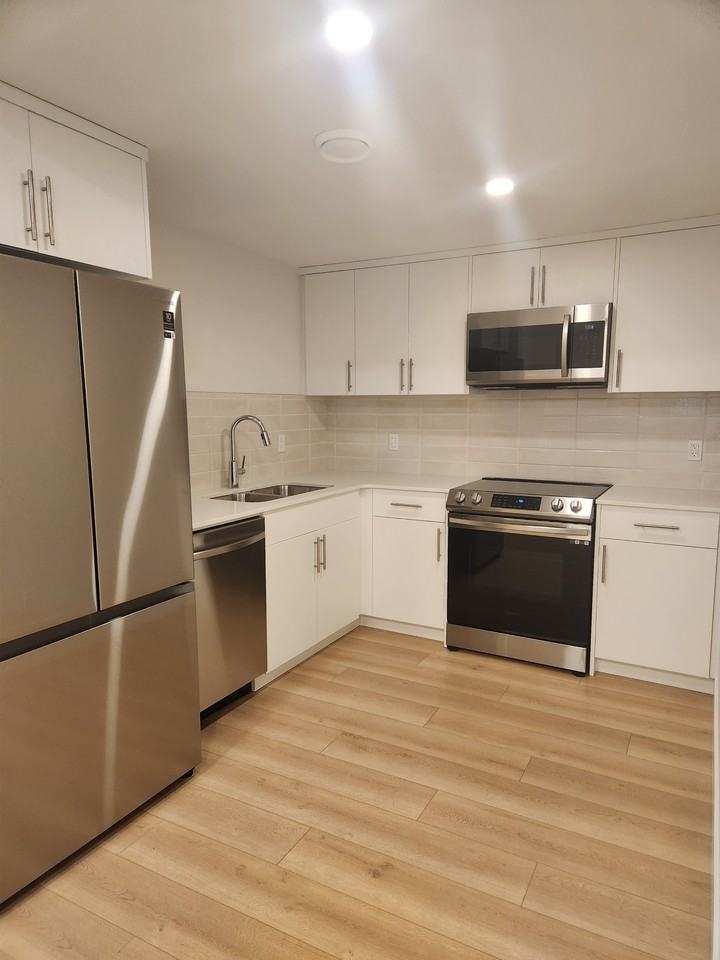 Alwood Point - Photo 2 of 25