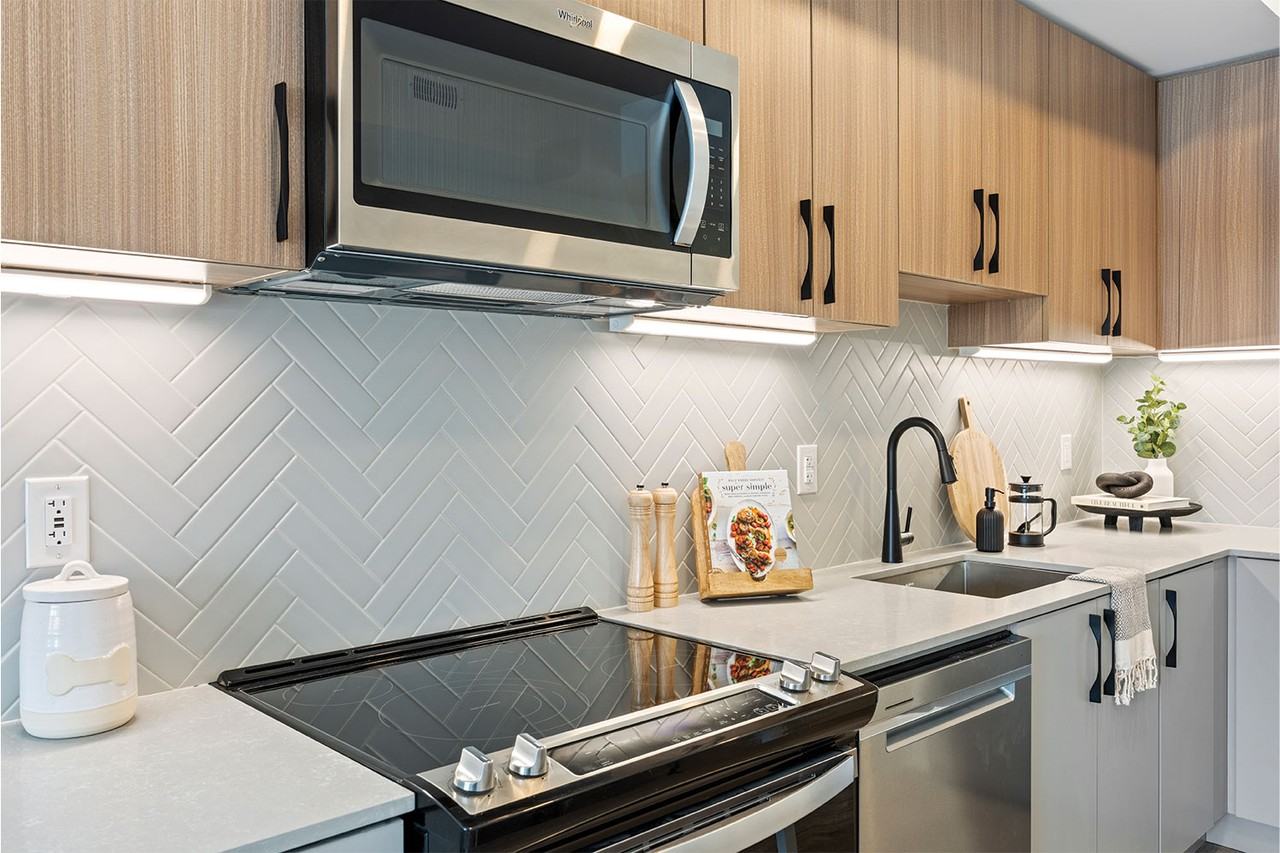 15 Brenthall Avenue - Photo 4 of 17