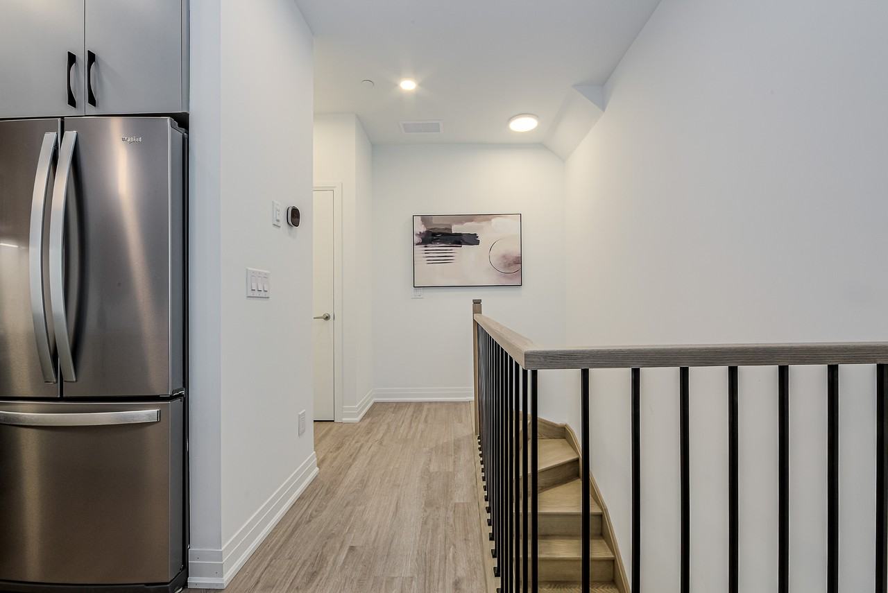 15 Brenthall Avenue - Photo 7 of 16