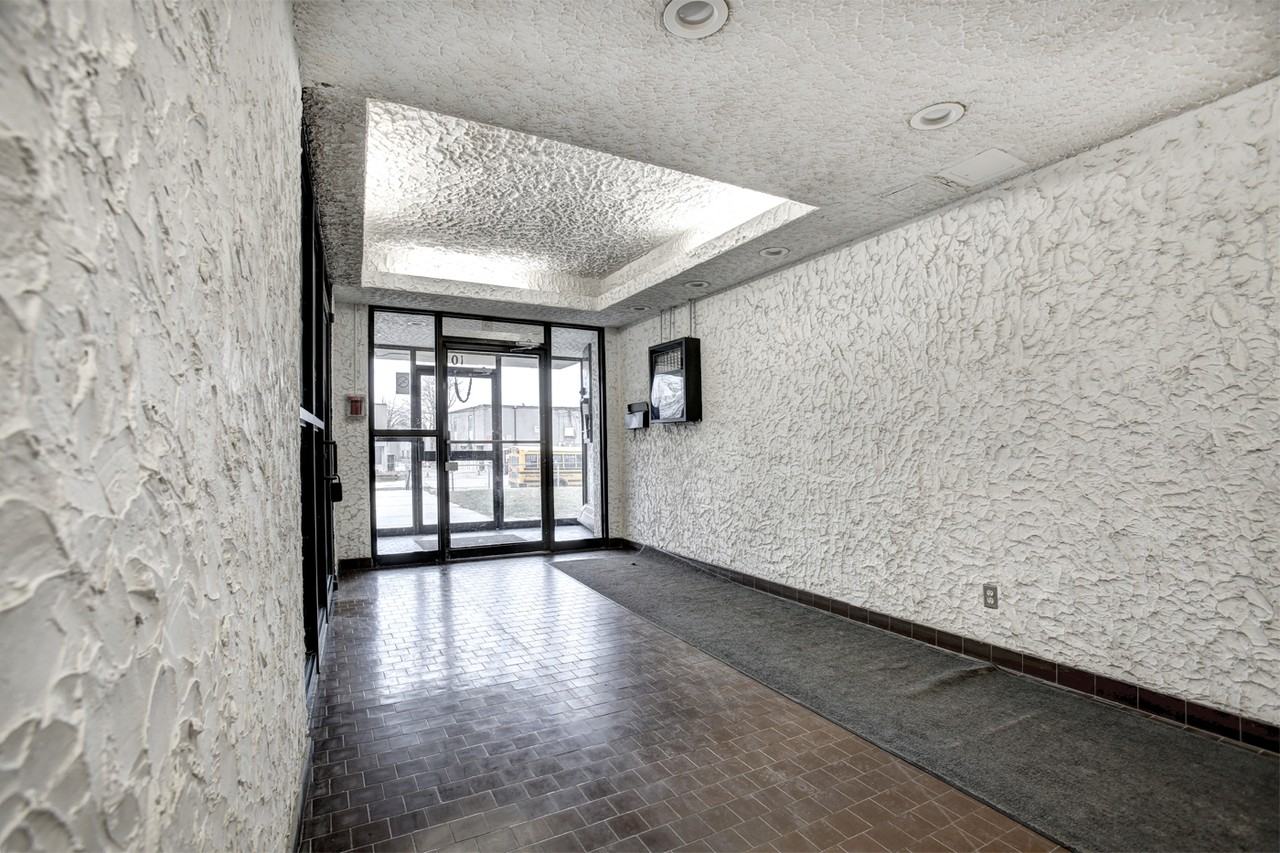 10 Yorkwoods Gate - Photo 6 of 26