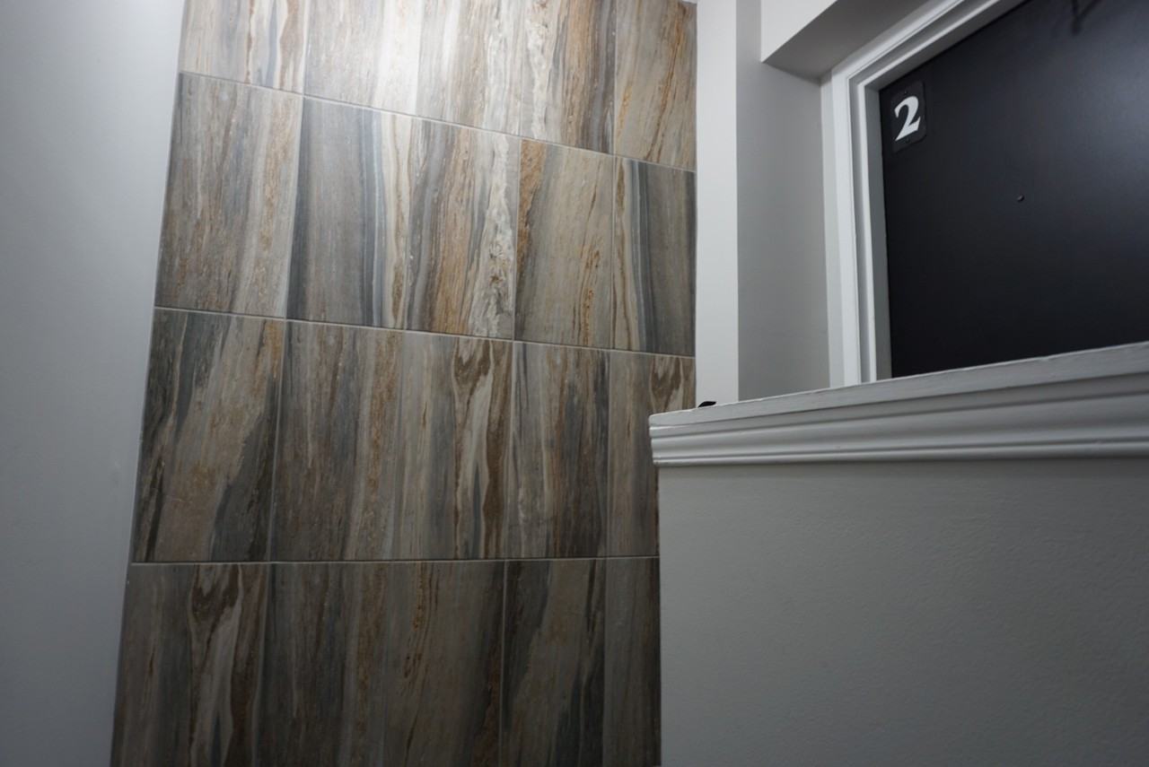 60 Russell Ave. - Photo 3 of 5